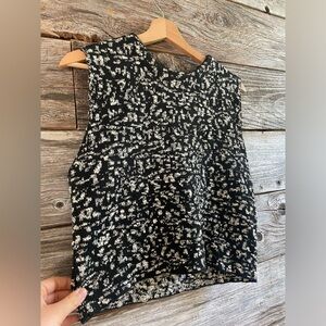 Zara cropped white and black top sleeveless